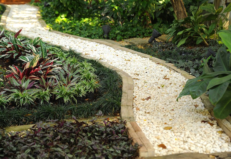 gravel-garden-path-ideas-image