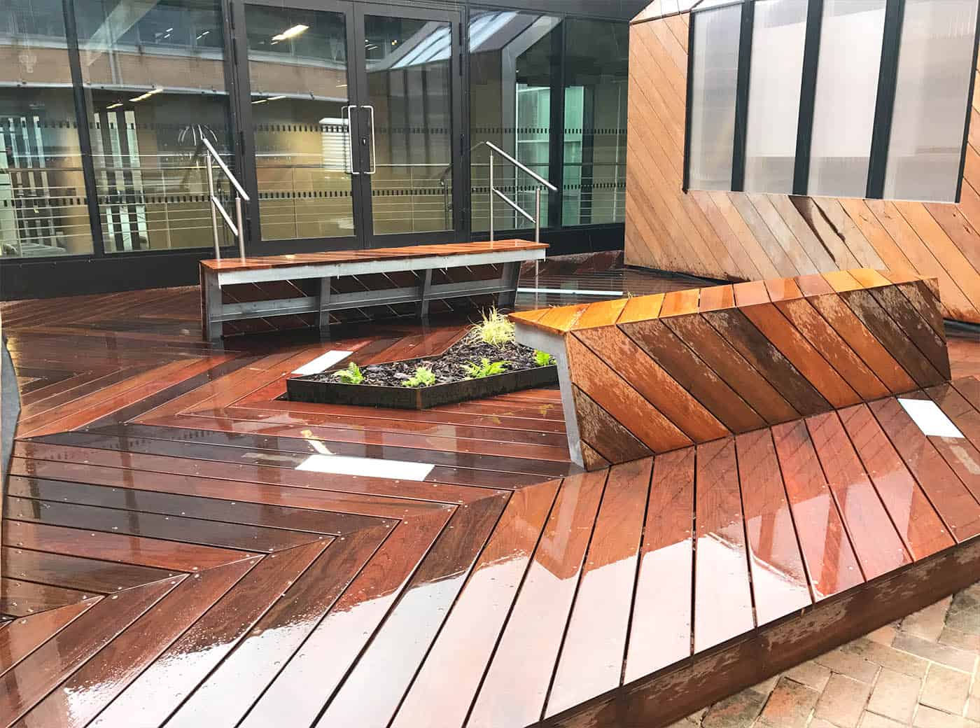 Commercial decking for roof gardens