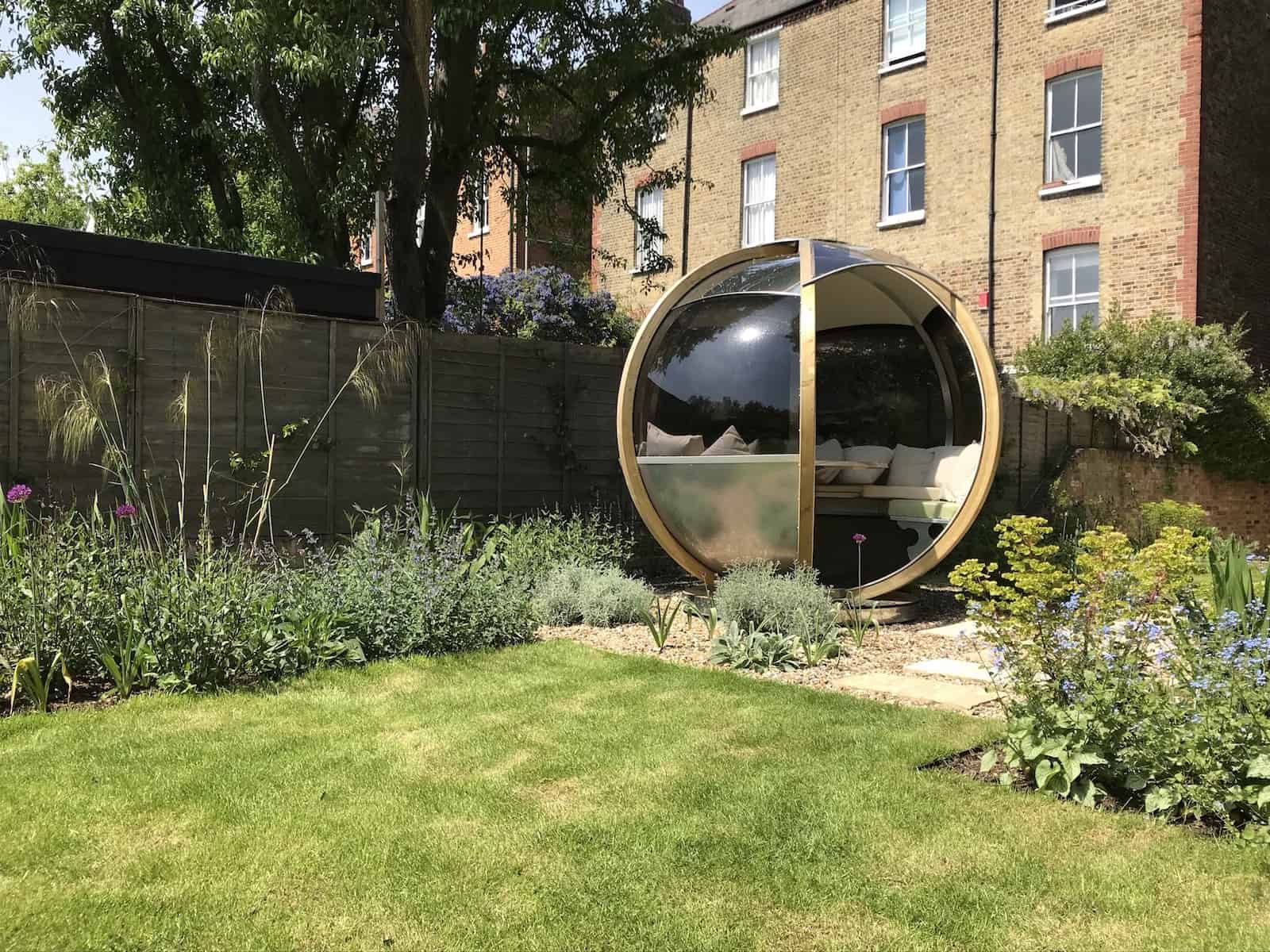 Garden pod and planting design in Hampstead