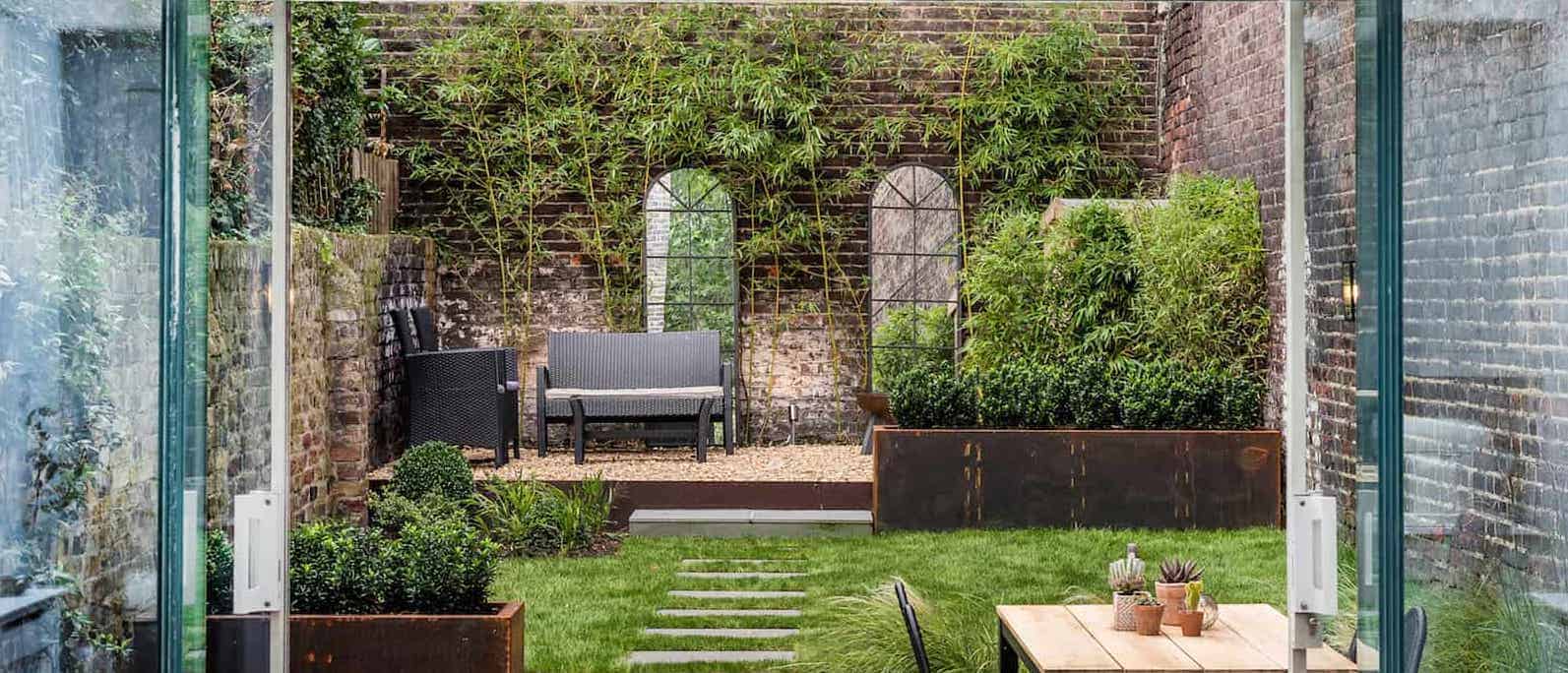 garden design and build company london image