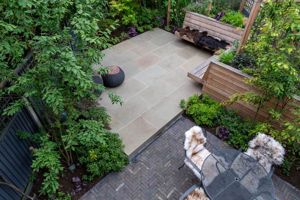cosy courtyard garden crouch end north london featured image