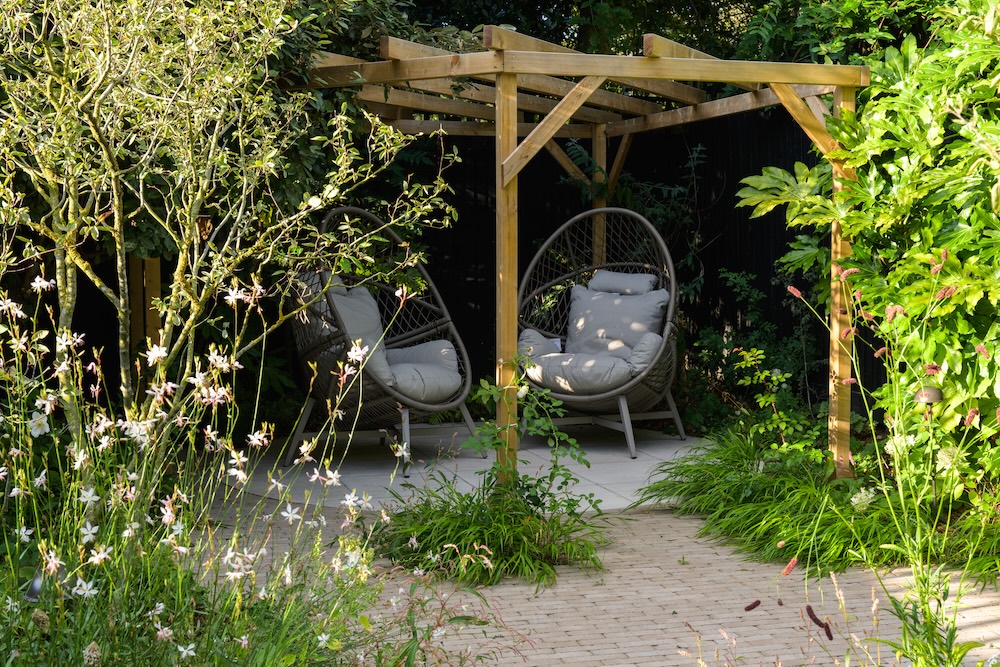 hampstead london garden landscape construction circular wooden pergola